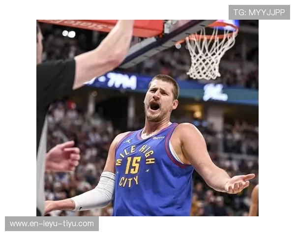 威廉姆斯挡拆制造错位，成队内换防核心压制约基奇